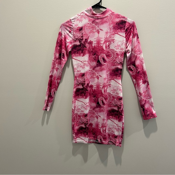 PrettyLittleThing Dresses & Skirts - Pretty Little Thing Bodycon dress - SZ 4 Long sleeve